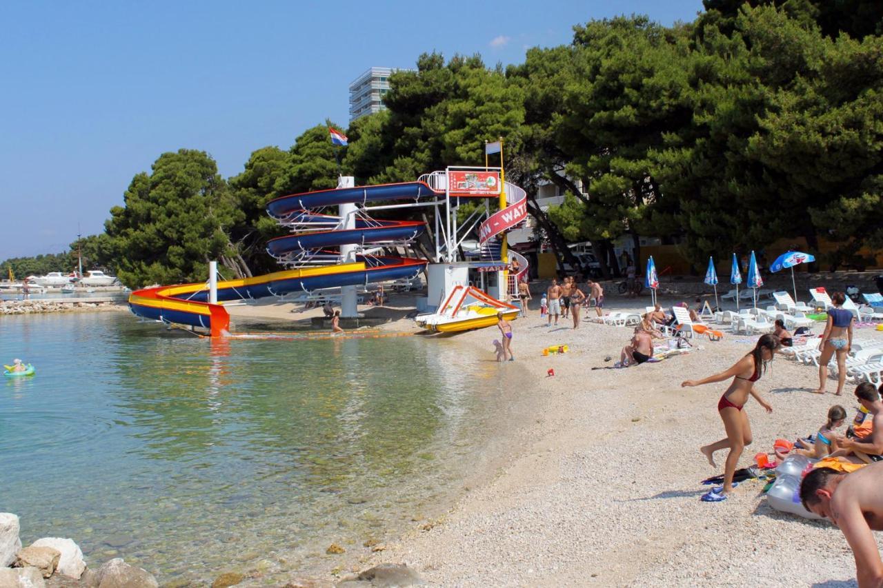 Apartments With A Parking Space Makarska - 16496 Esterno foto